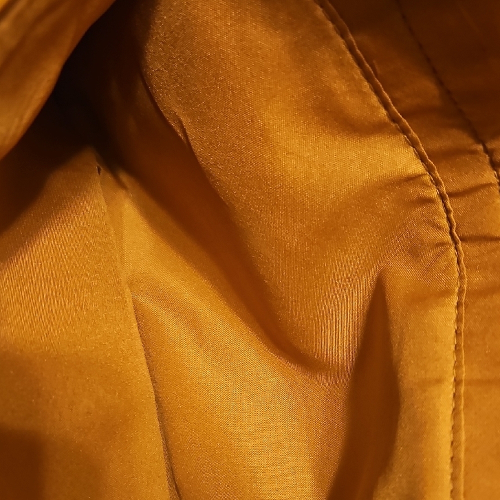 Chic Yellow Crossbody Bag - Picture 3 of 8